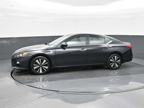 Used 2022 Nissan Altima 2.5 SV image 4