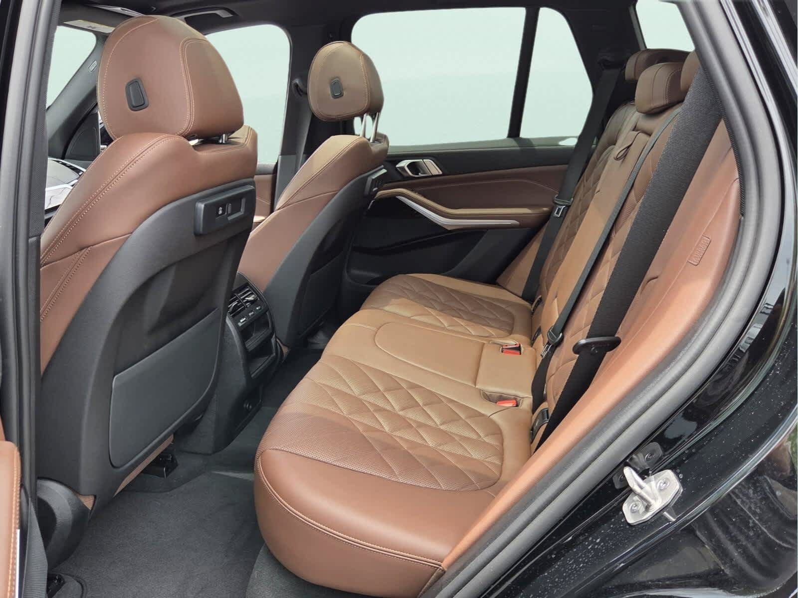 Used 2023 BMW X5 sDrive40i w/ Parking Assistance Package RWD image 12