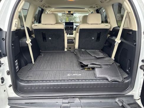 Used 2023 Lexus GX 460 Premium image 28