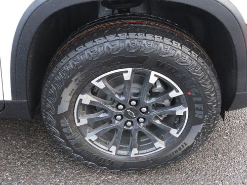 New 2026 Chevrolet Traverse Z71 w/ Enhanced Driving Package image 10