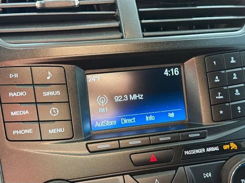 Used 2018 Ford Explorer XLT image 15