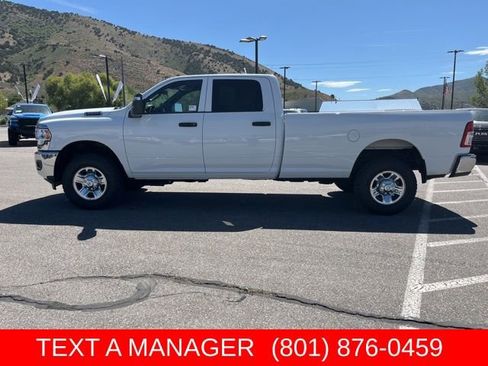 Used 2024 RAM 2500 Tradesman w/ Chrome Appearance Group AWD/4WD image 7