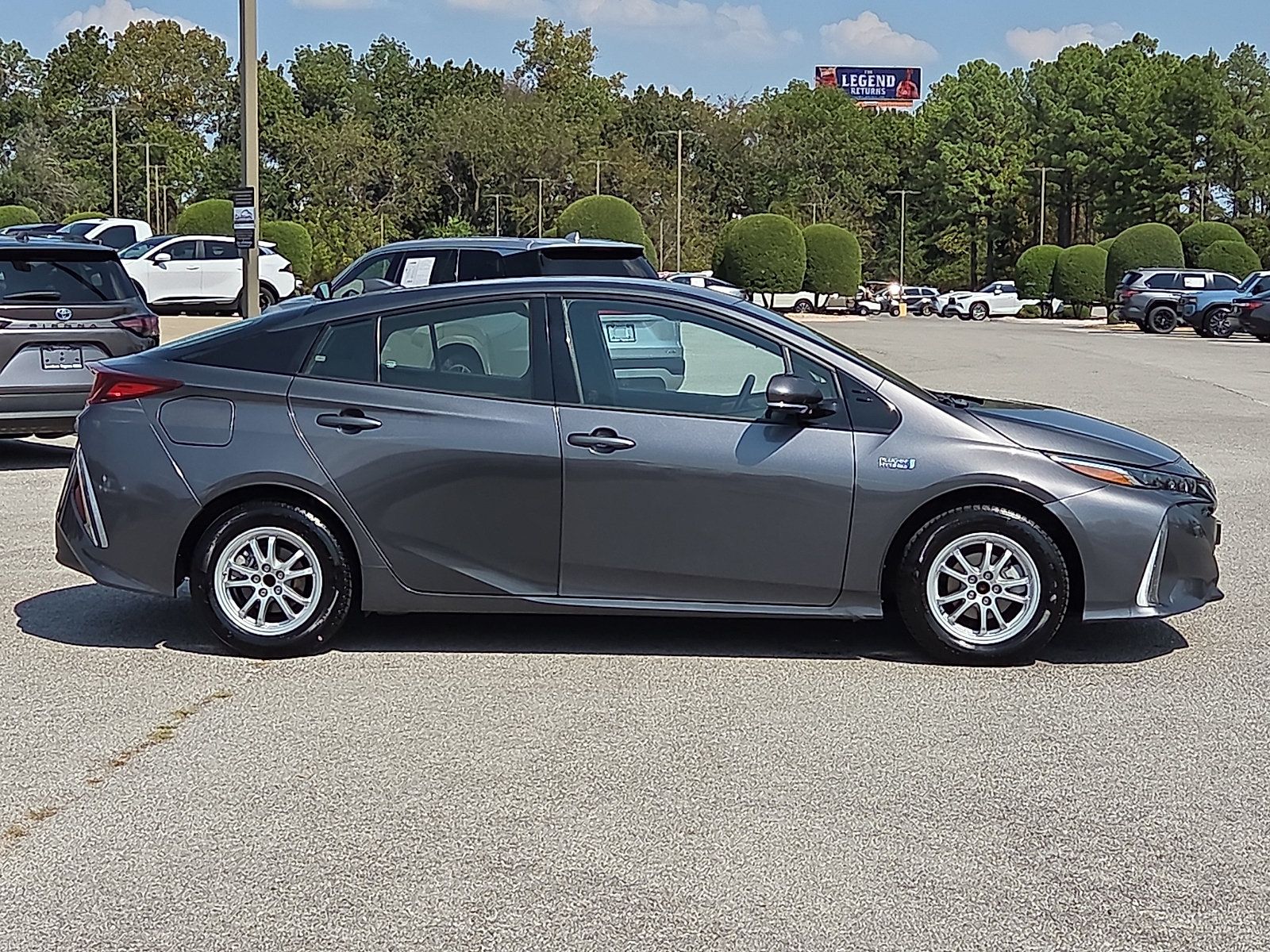 Used 2018 Toyota Prius Prime Plus FWD image 6