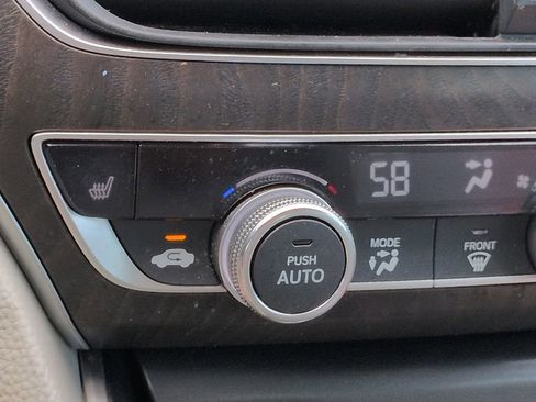 Used 2018 Honda Accord EX-L image 21