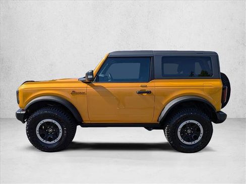 Used 2022 Ford Bronco Badlands w/ Sasquatch Package AWD/4WD image 9