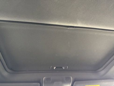 Used 2020 Mitsubishi Outlander LE image 30