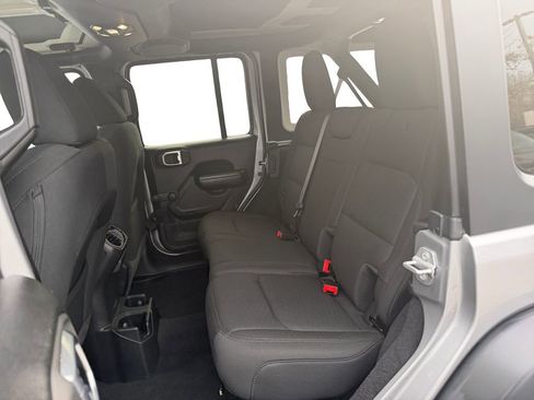 Used 2020 Jeep Wrangler Unlimited Sport image 13