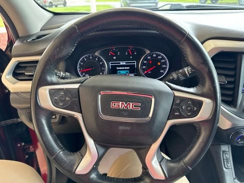 Used 2017 GMC Acadia SLT AWD/4WD image 16