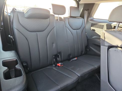 Used 2023 Hyundai Palisade SEL image 33