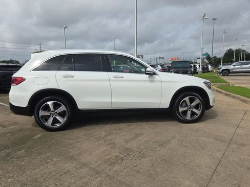 Used 2022 Mercedes-Benz GLC 300 image 4