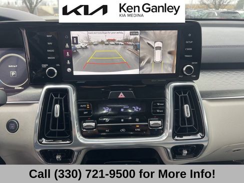 Certified 2023 Kia Sorento SX image 40
