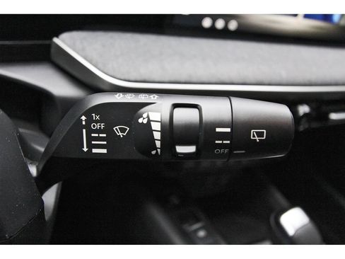 Certified 2026 Nissan Kicks SV FWD image 18