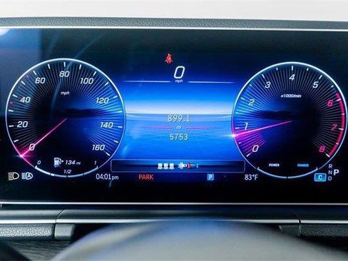 Used 2024 Mercedes-Benz GLE 450 4MATIC w/ Winter Package image 35