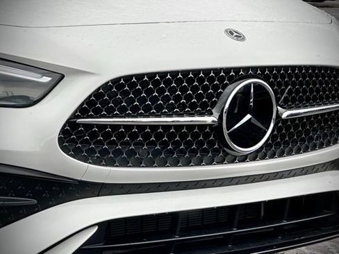 New 2026 Mercedes-Benz CLE 300 4MATIC Cabriolet image 2
