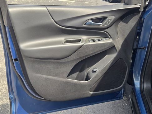 Used 2024 Chevrolet Equinox LT FWD image 21