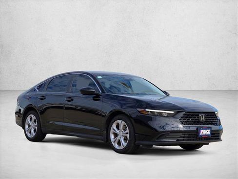 Used 2025 Honda Accord LX image 3