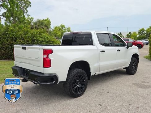 Used 2022 Chevrolet Silverado 1500 LT Trail Boss w/ Convenience Package II AWD/4WD image 4
