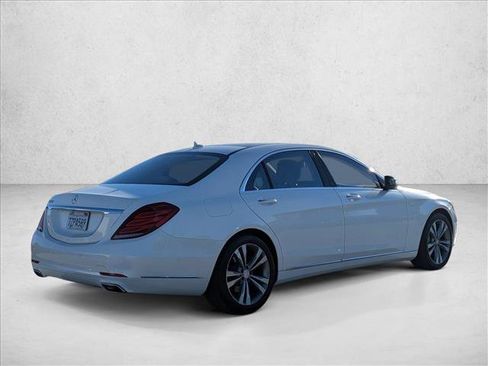 Used 2017 Mercedes-Benz S 550 Sedan image 5