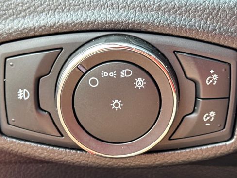 Used 2020 Ford Ranger XLT w/ Equipment Group 302A Luxury image 17