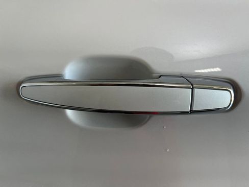 Used 2023 Chevrolet Equinox Premier AWD/4WD image 42