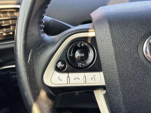 Used 2018 Toyota Prius Three FWD image 30
