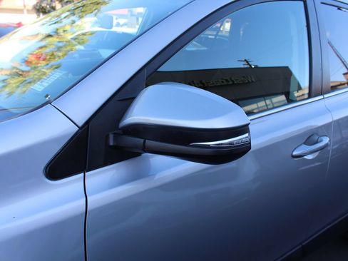 Used 2016 Toyota RAV4 XLE FWD image 12