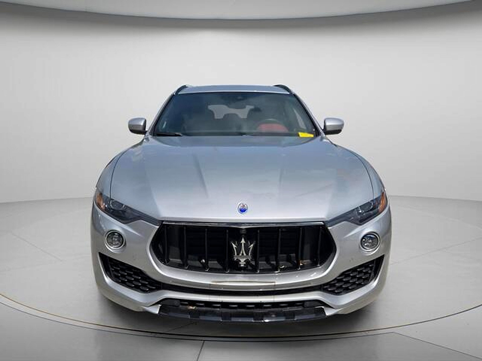 Used 2017 Maserati Levante S AWD/4WD image 3
