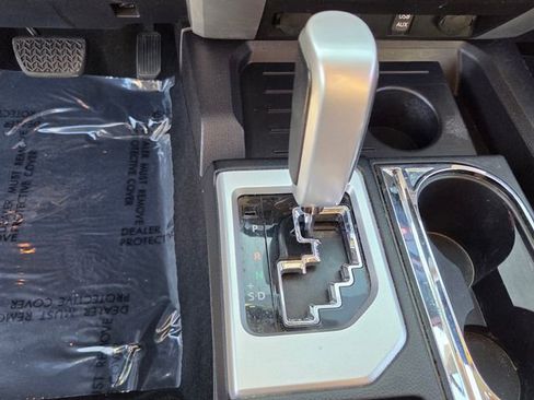 Used 2016 Toyota Tundra SR5 image 27