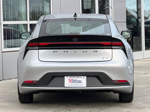New 2026 Toyota Prius LE image 5