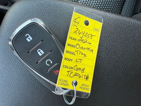 New 2026 Chevrolet Trax LT w/ LT Convenience Package FWD image 39