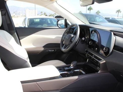Certified 2023 Lexus RX 350 FWD w/ Cold Area Package image 5