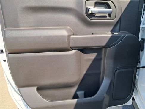 Used 2023 Chevrolet Silverado 1500 Custom Trail Boss image 11