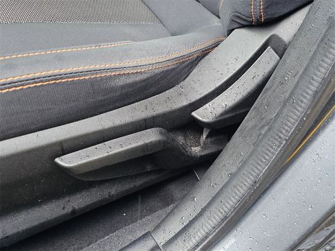 Used 2023 Subaru Crosstrek 2.0i Premium w/ Popular Package #3 image 23