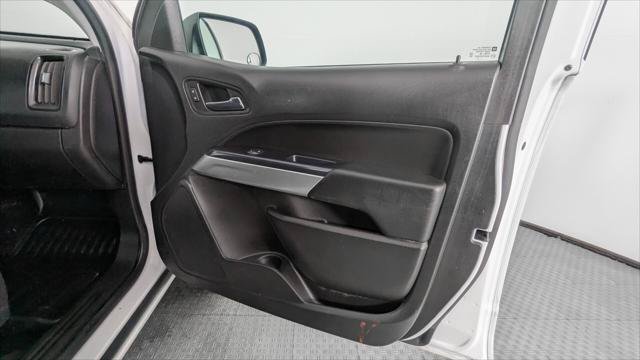 Used 2022 Chevrolet Colorado LT w/ Fleet Safety Package RWD image 18
