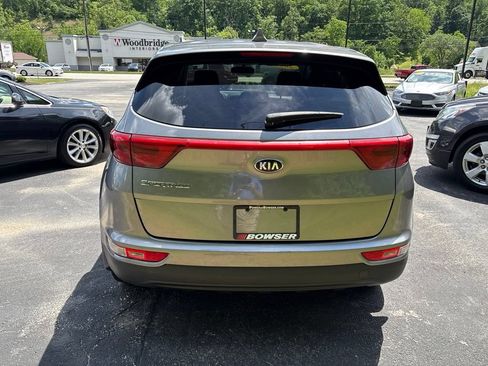 Used 2018 Kia Sportage LX AWD/4WD image 4