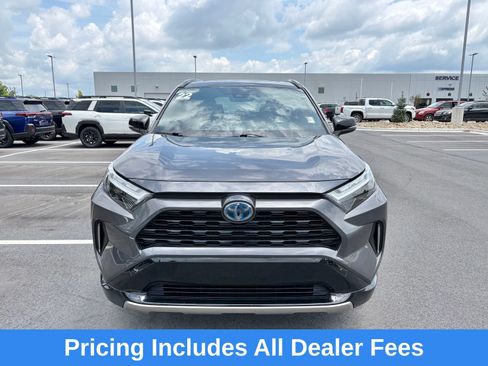 Used 2022 Toyota RAV4 XSE AWD/4WD image 2