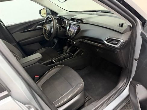 Used 2023 Chevrolet TrailBlazer LT w/ Convenience Package AWD/4WD image 33