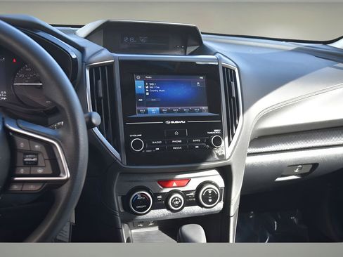 Used 2022 Subaru Crosstrek 2.0i image 18