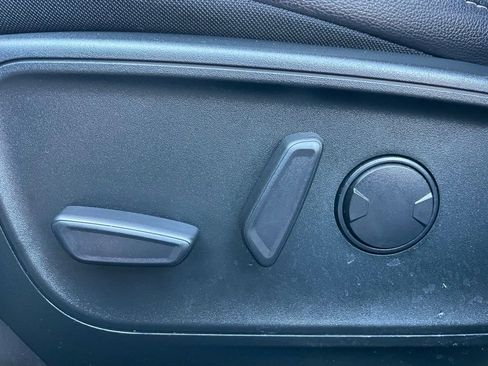 Certified 2022 Ford Escape SEL image 19