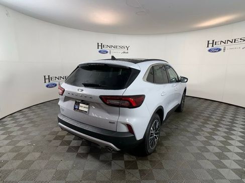 Used 2025 Ford Escape SE image 7