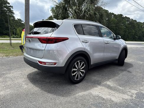 Used 2019 Kia Sportage EX FWD image 4