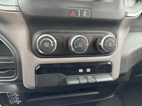 Used 2024 RAM 3500 Tradesman w/ Chrome Appearance Group image 18