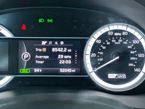 Used 2019 Kia Niro LX FWD image 28