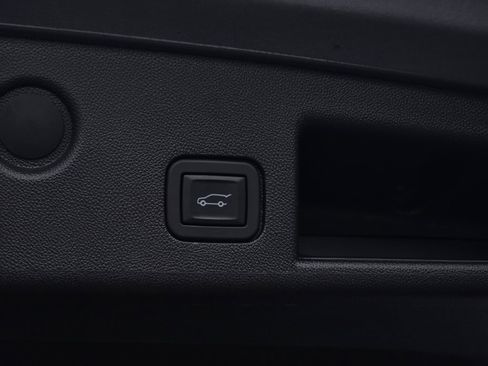 Certified 2024 Chevrolet Equinox LT FWD image 14