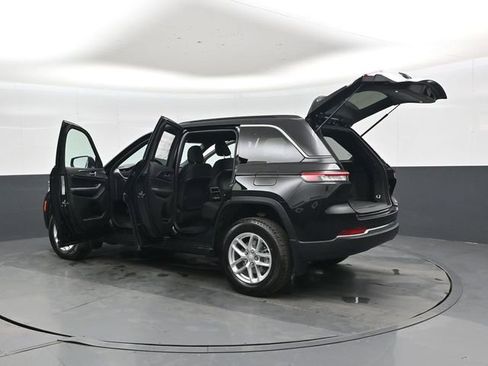 New 2026 Jeep Grand Cherokee Laredo w/ MOPAR Finishing Package image 47