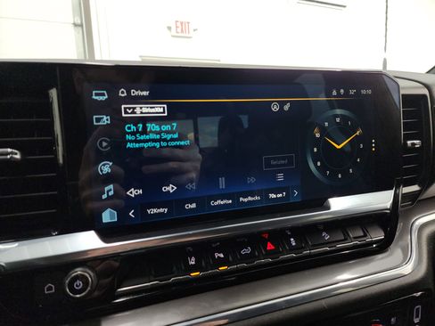 Used 2024 Chevrolet Silverado 3500 High Country w/ High Country Premium Package image 11