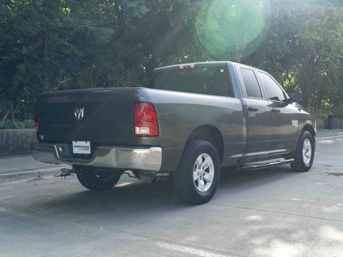 Used 2019 RAM 1500 Tradesman w/ Chrome Plus Package RWD image 9