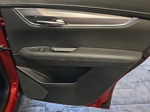 Used 2023 Cadillac XT5 Luxury image 17