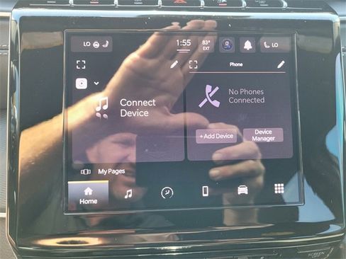 Used 2025 Jeep Grand Cherokee Altitude image 22