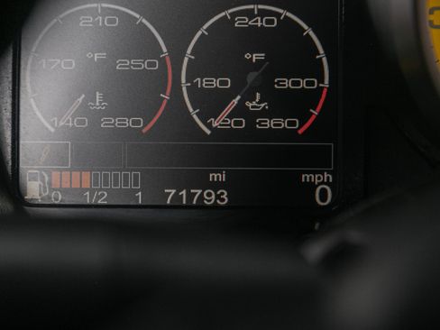 Used 2012 Ferrari California image 37